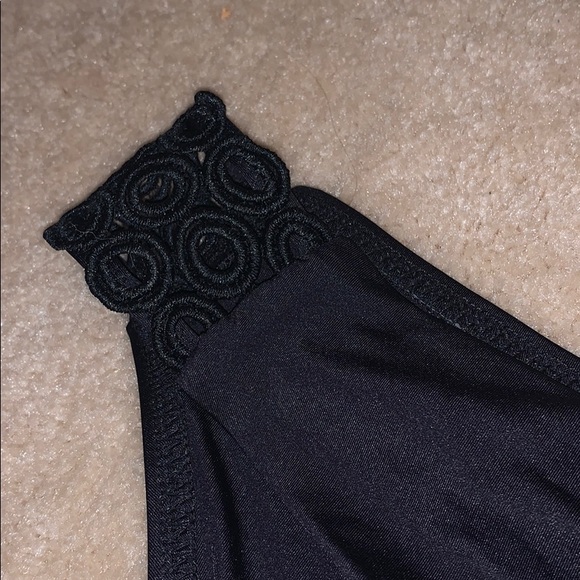 bikini - Picture 2 of 5